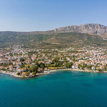 Marisa With 51sqm Pool, 5 Bedrooms, Gym فيلة